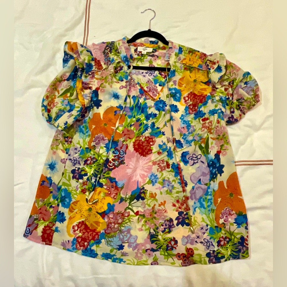 NWOT size Large Entro top